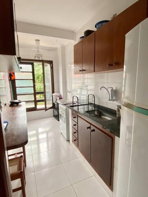 Prainha Beach Lindo Apartamento Proximo A Praia Caraguatatuba Eksteriør billede