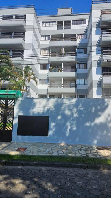 Prainha Beach Lindo Apartamento Proximo A Praia Caraguatatuba Eksteriør billede